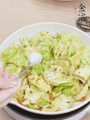 一點鹽、糖調味。